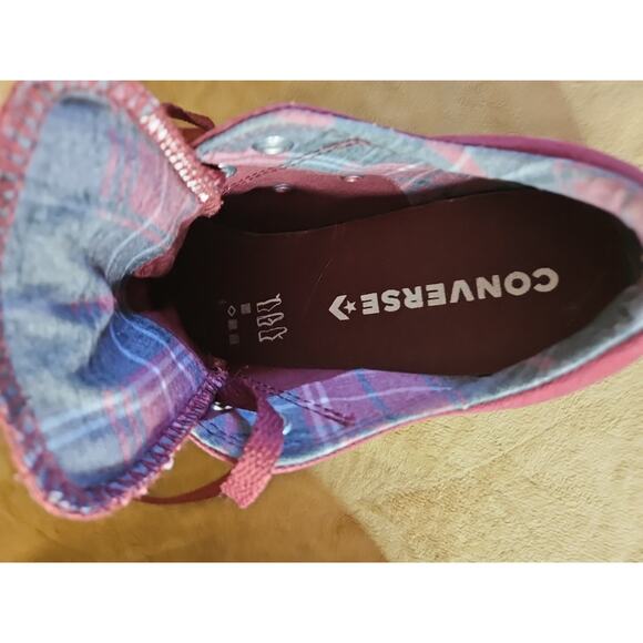 Converse Burgundy and White Sneakers - Picture 4 of 16